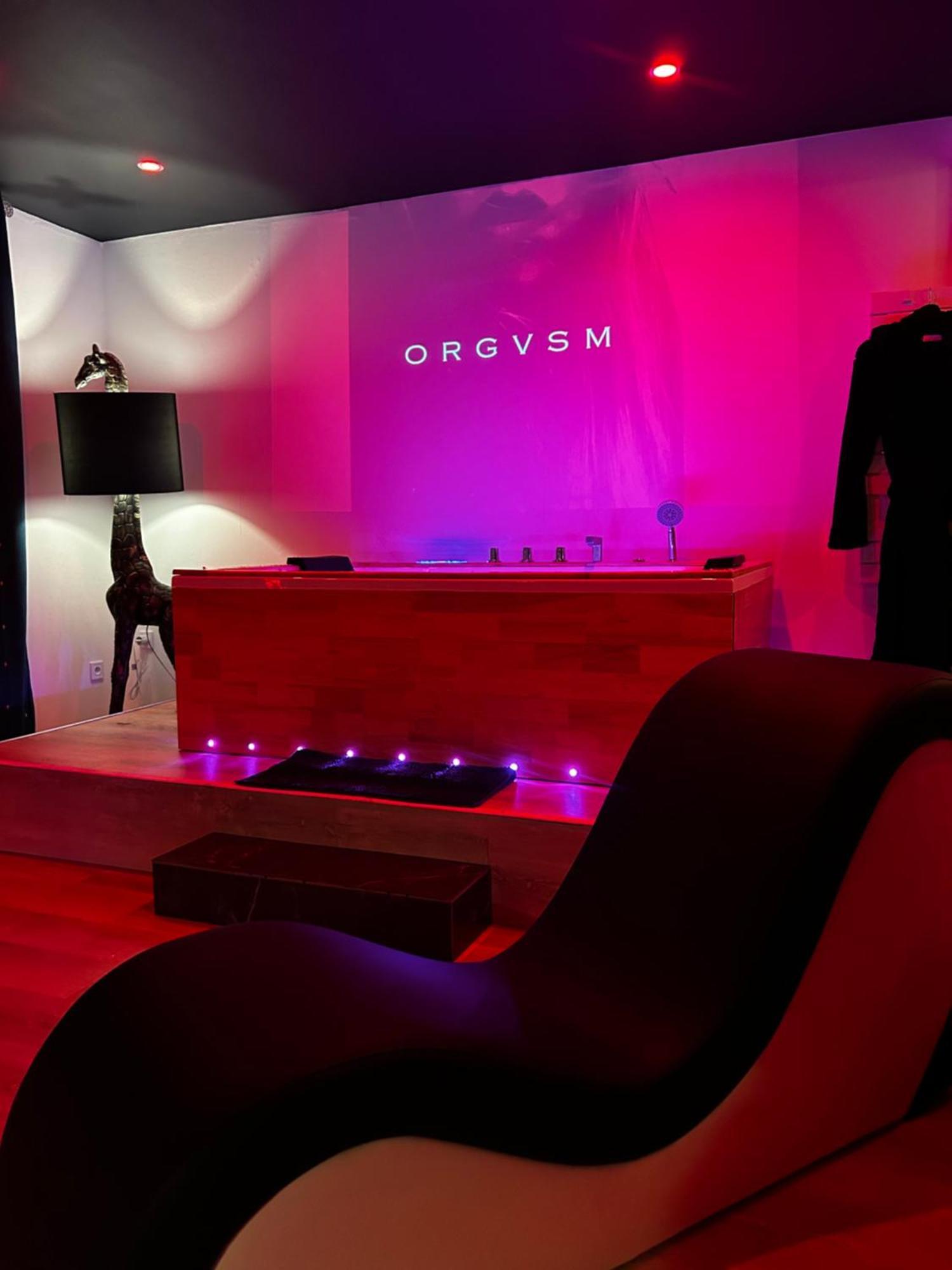 Love Room Haut De Gamme - L'Extase Avec Jacuzzi Violaines Екстер'єр фото